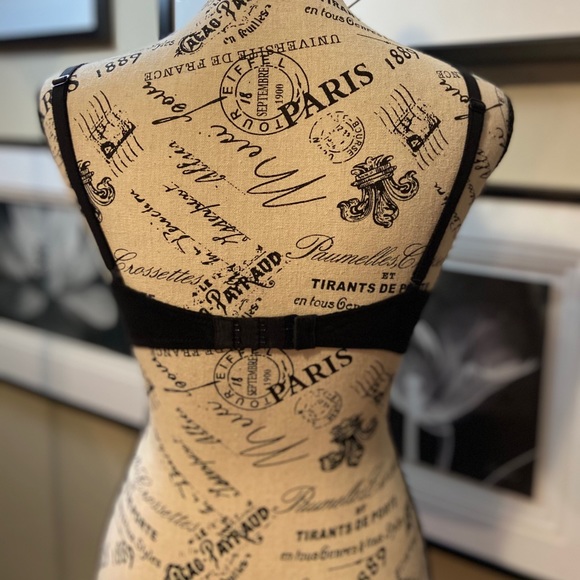 Victoria’s Secret Pink Push Up Bra 36D - Picture 2 of 6